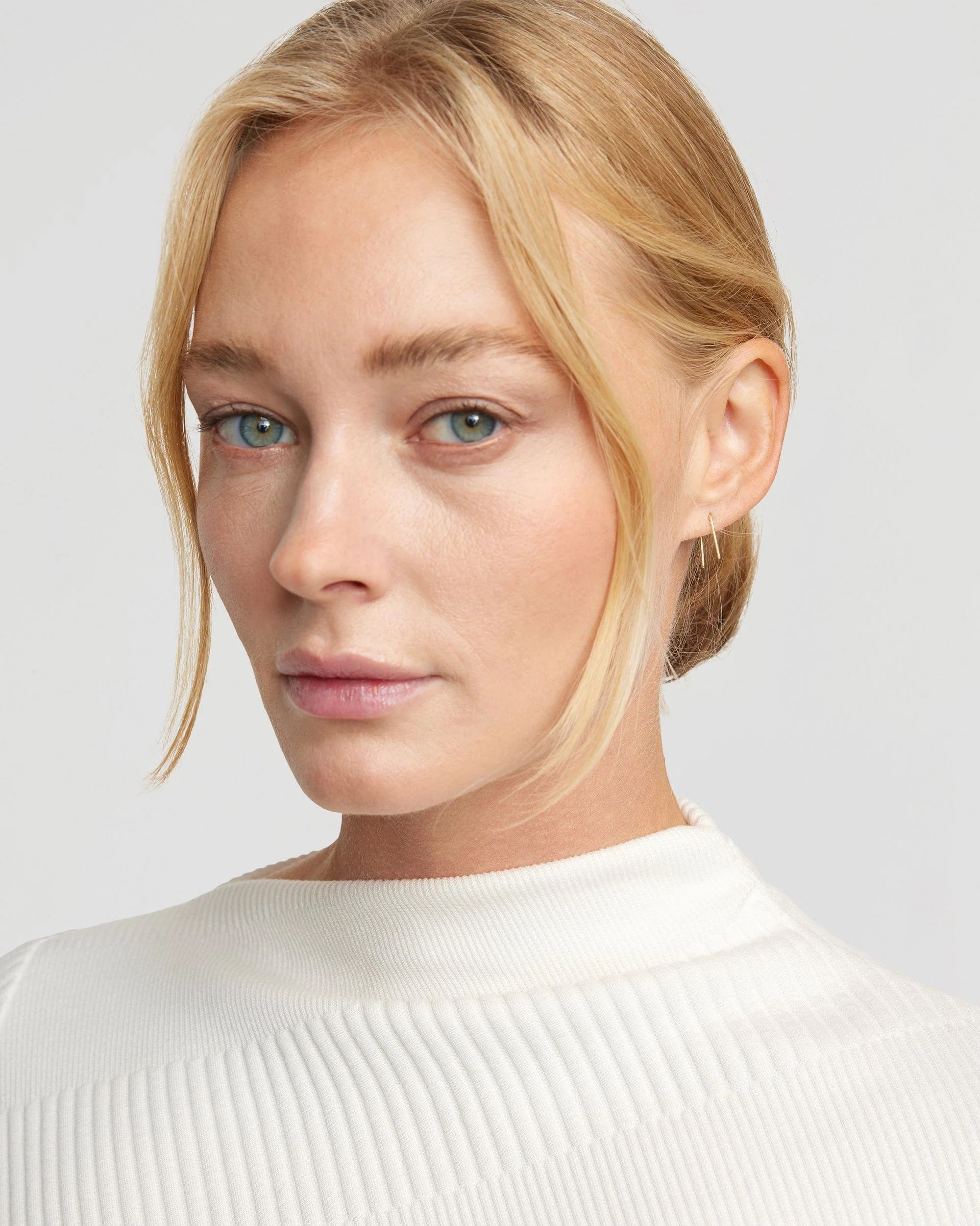 14K Gold Staple Earrings - Image 3