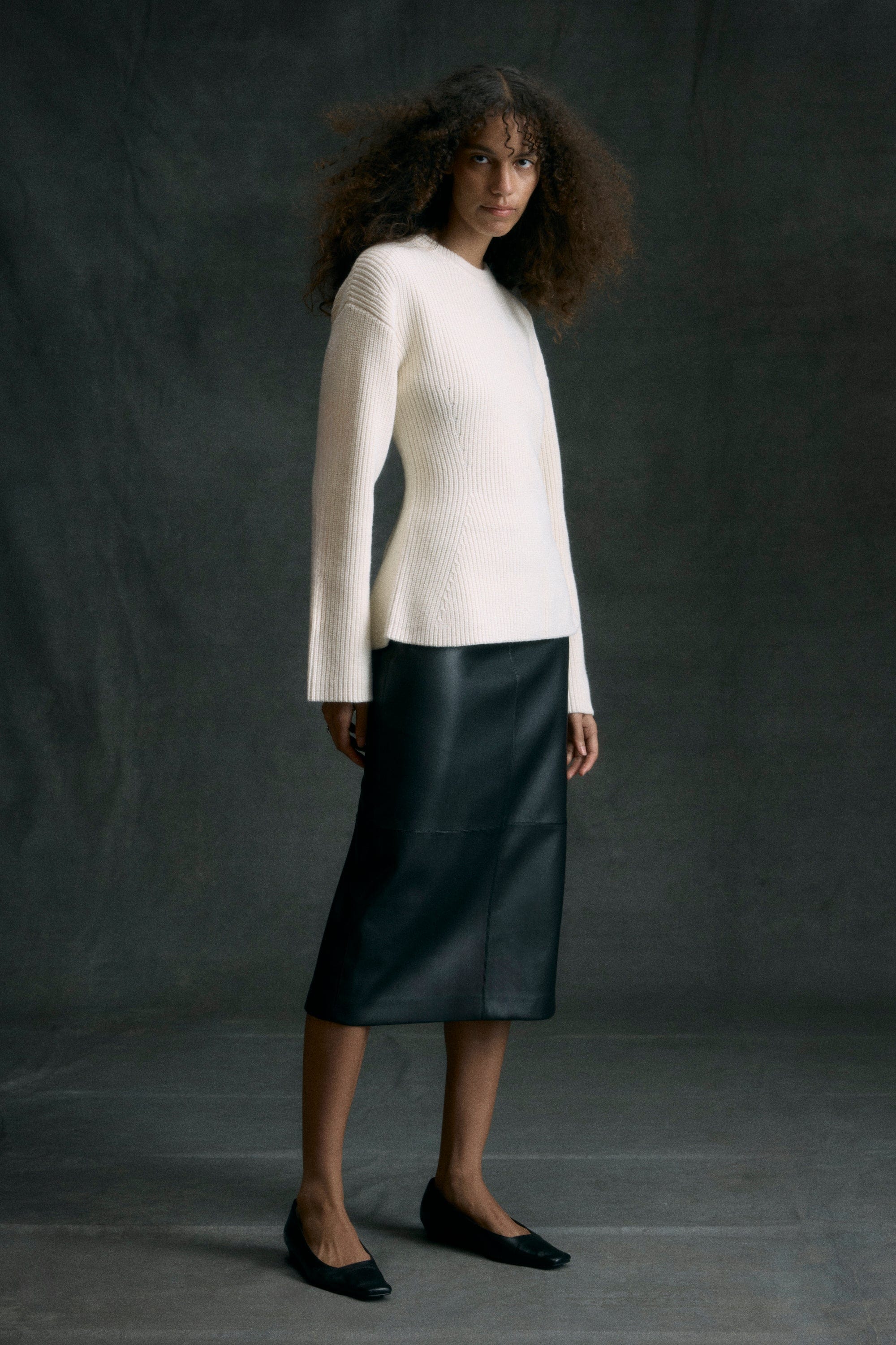 Briony Back-Slit Vegan Leather Skirt - Image 11