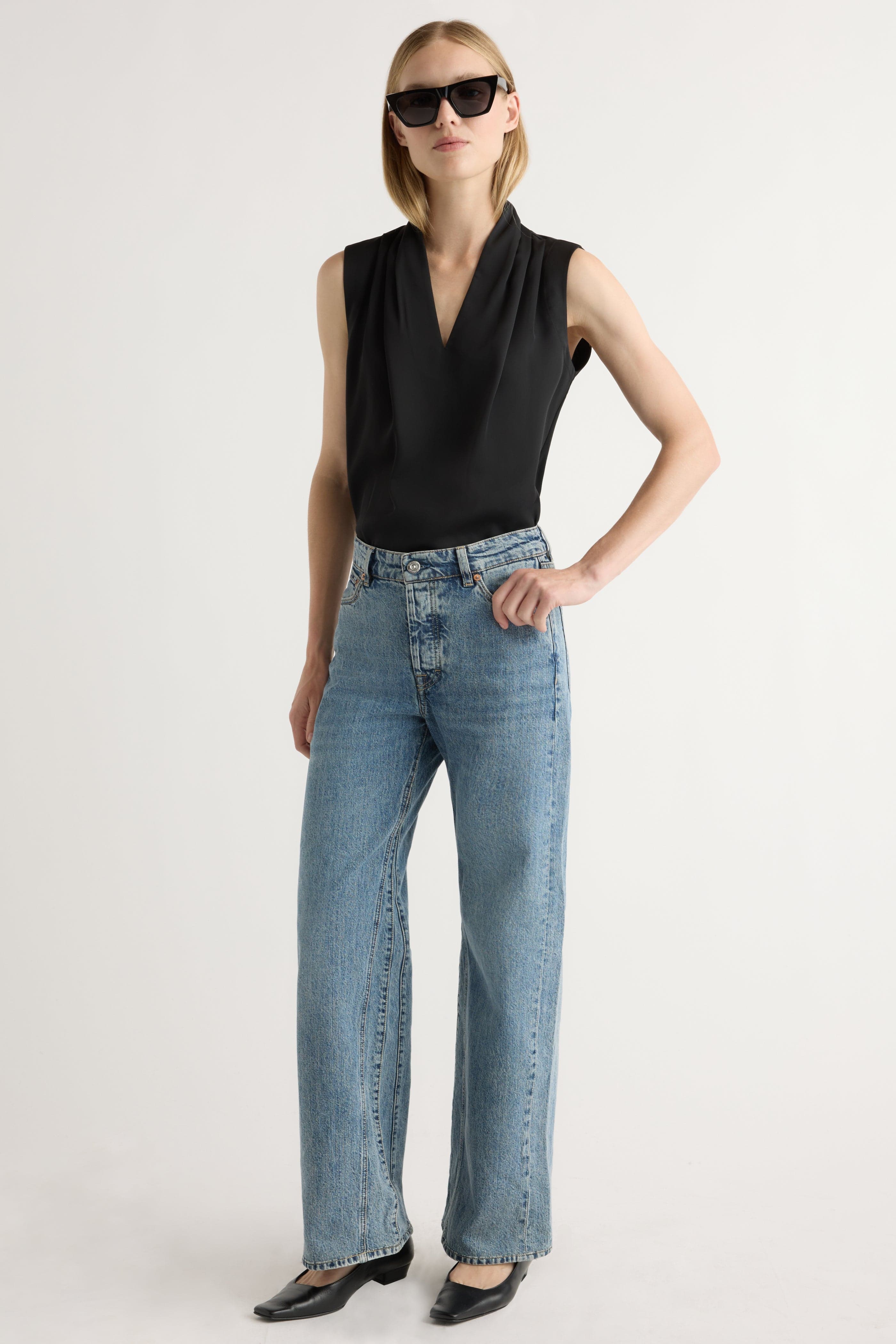 Jae V-Neck Sleeveless Blouse - Image 6