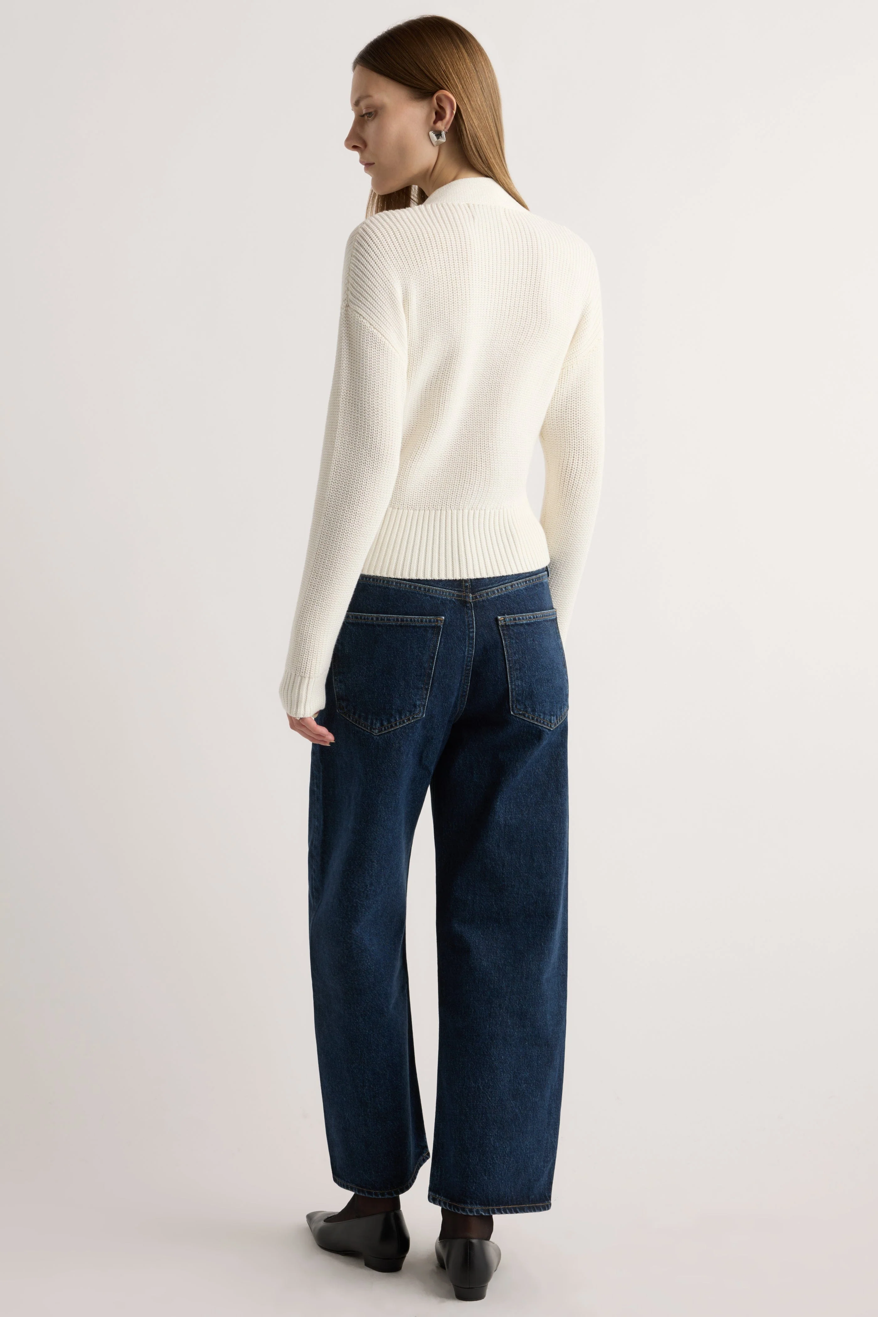 Maren Cropped V-Neck Sweater - Image 7